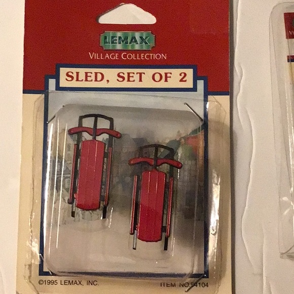 Lemax Village Collection Accessories, 4 pieces - Picture 4 of 6
